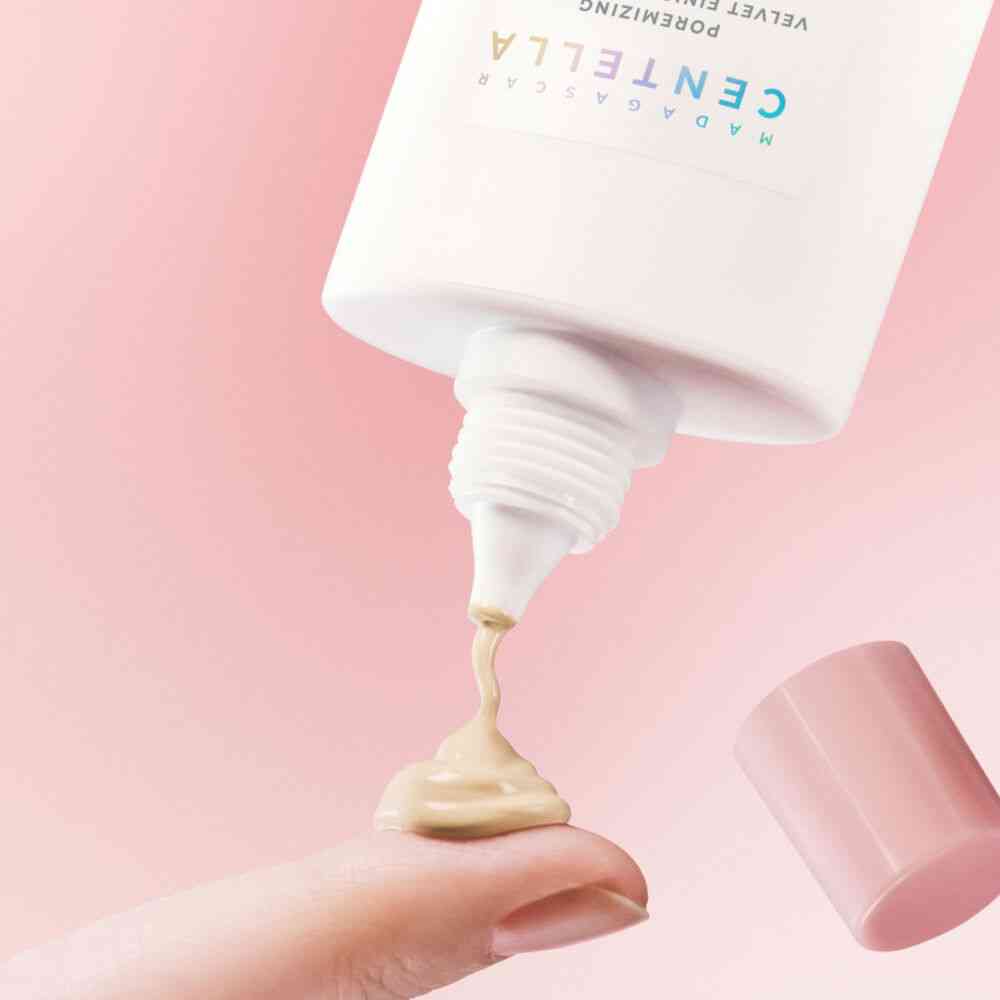 centella velvet poremizing velvet finish sunscreen spf50 pa++++ 50ml alternate view