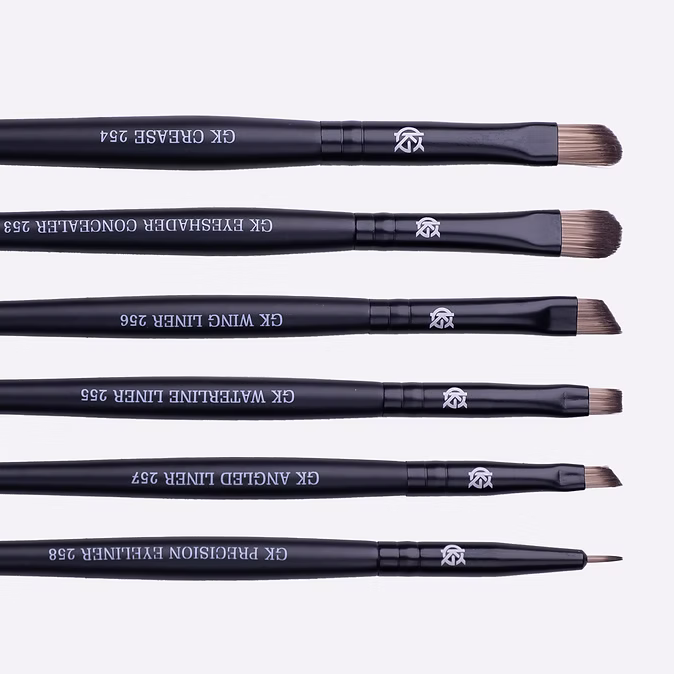 Real Techniques Artist Essentials Makeup Brush Kit - 5 Piece Set