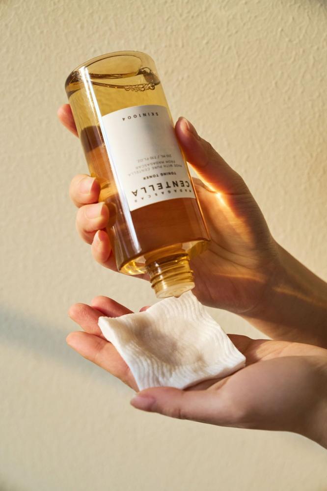 Skin1004 Madagascar Centella Toning Toner - 210ml view 3
