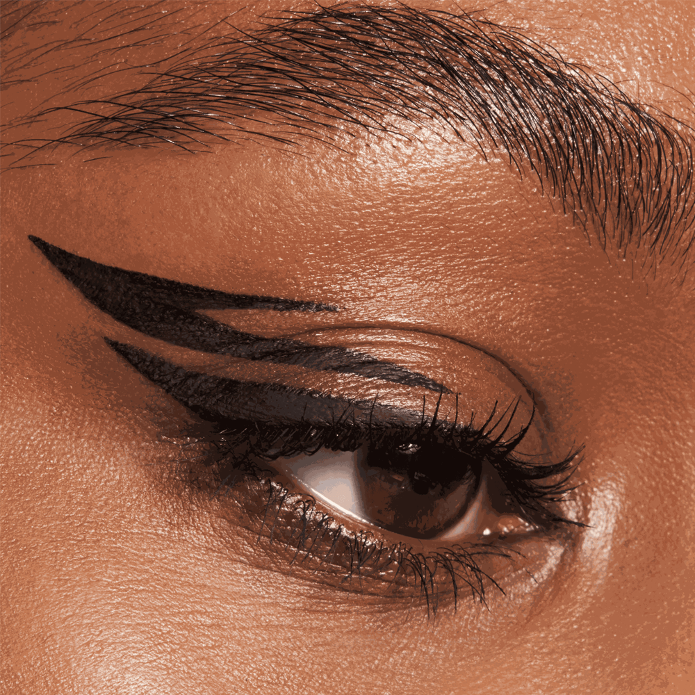 Essence Liquid Ink Eyeliner Waterproof - Black - 01 view 4